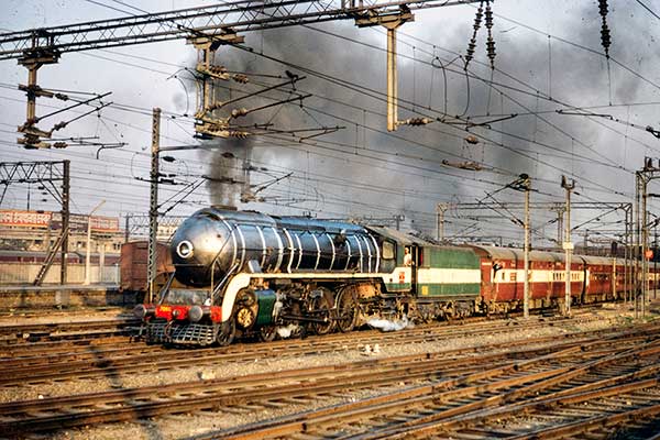 Eastern Railway WP 4-6-2 7060 departs Howrah with Coalfields Express