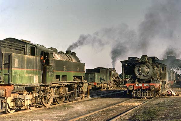 Eastern Railway WM class 2-6-4T 13032 at Ranaghat