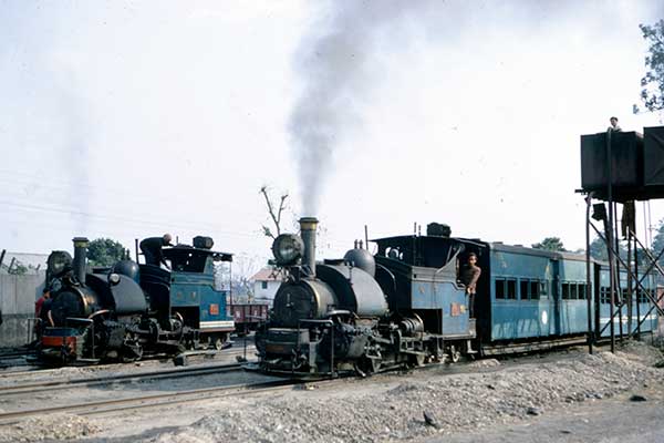 Darjeeling Himalayan B class 0-4-0ST's 781 and 793