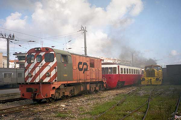 CP metre gauge Alstom Bo-Bo 9006 at Aveiro