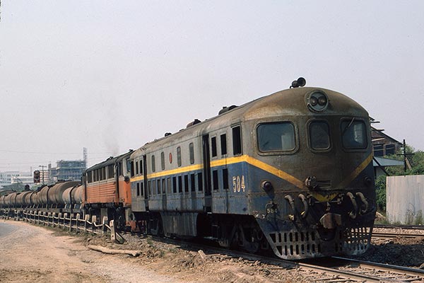 State Railway of Thailand Davenport Co-Co 584 at Makkasan