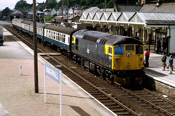 British Rail class 26 5339 at Dingwall