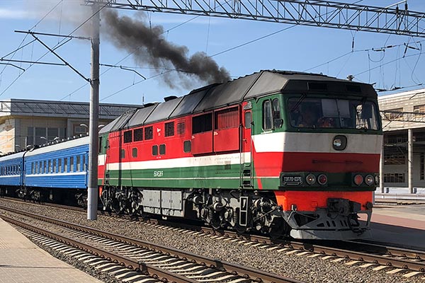 Belarus Railways TEP70 class Co-Co diesel no.0370 at Minsk