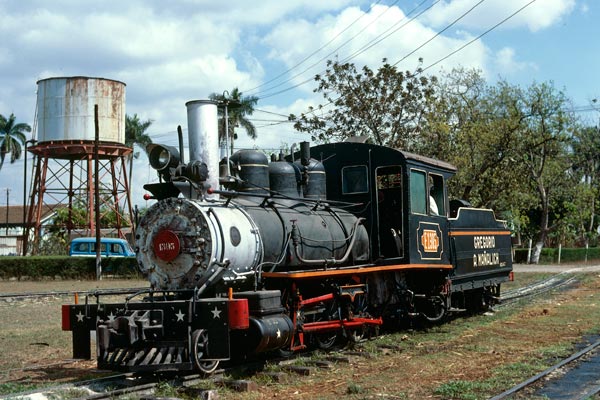 Gregorio A Manalich - 30 inch gauge 2-6-0 E1305 - World Railways Photo