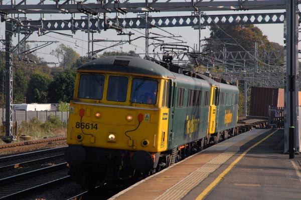 Trains at Rugeley on the WCML