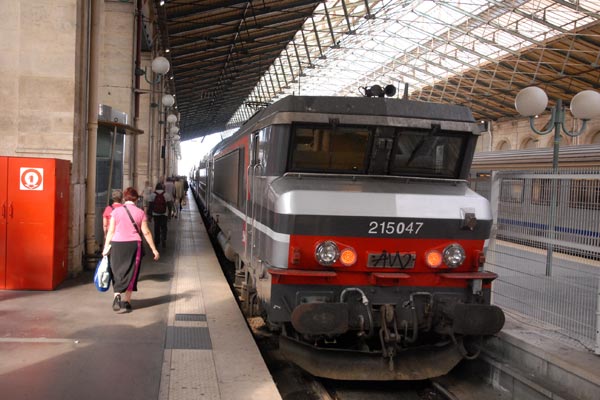 Trains at Paris Nord station