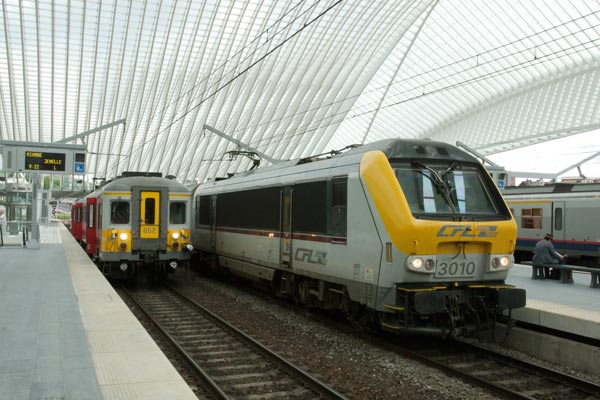Trains at Liege Guillemins