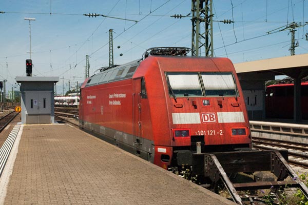Afternoon trains at Basel Bad station