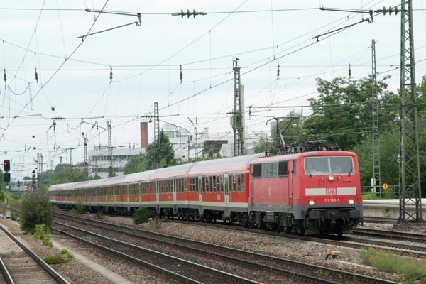 Trains at Munich Heimeranplatz - Part 2