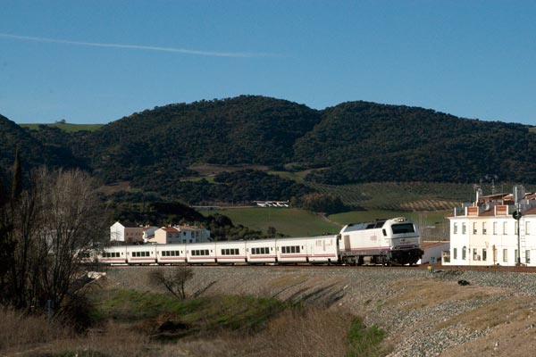 Trains on two gauges in Malaga Province