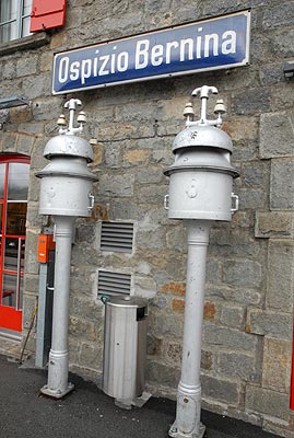 Ospizio Bernina - platform bells