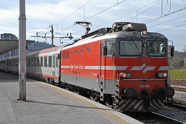 Ljubljana - Slovenian Railways (SZ) class 342 342-005